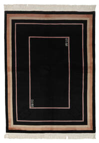  China 90 Line Rug 170X230 Authentic Oriental Handknotted Black/White/Creme (Wool, China)